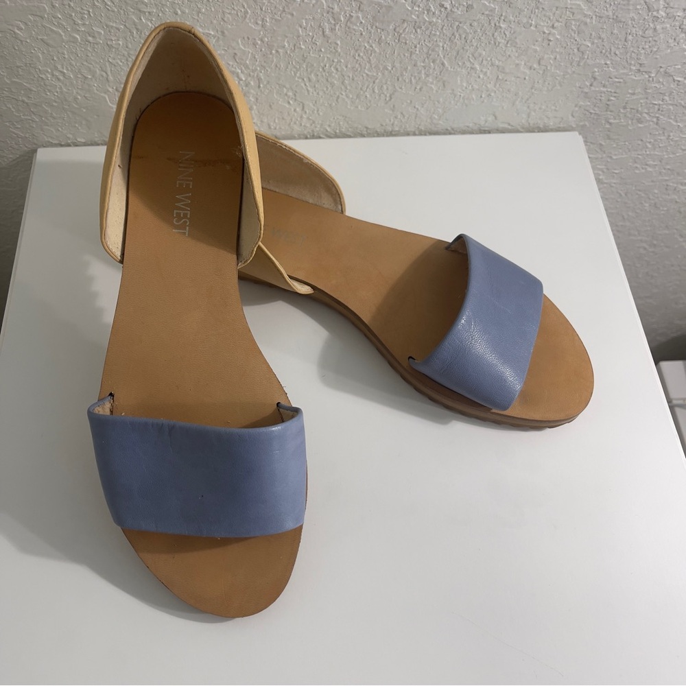 Nine West Blue and Tan Sandals Minimalist Design 6.5 NEW
